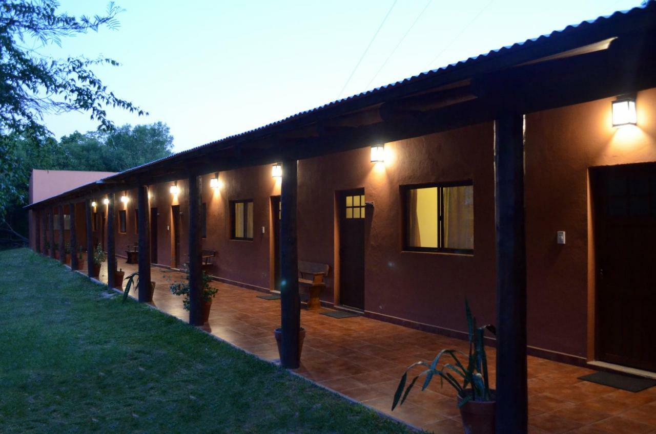 Posada Che Teindy Колонія-Карлос-Пельєґріні Екстер'єр фото